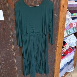 Elegant Dark Green Long Sleeve Nursing Dress